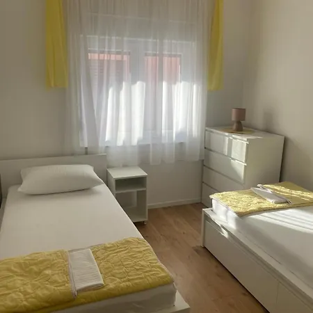 Nora Near The - By Ta Leut Agency Apartman *
